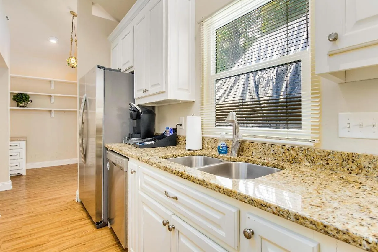 The Carriage House Villa Pensacola Holiday home