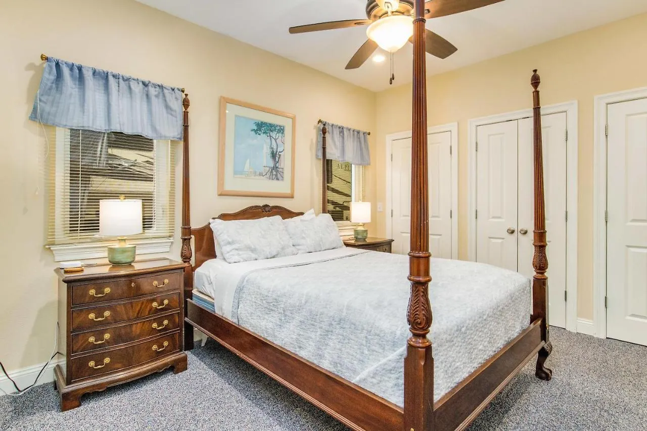 The Carriage House Villa Pensacola