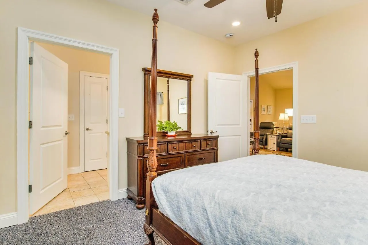 The Carriage House Villa Pensacola 0*,